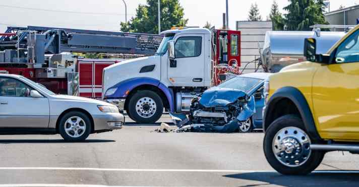 The Justice Quotient: How a Truck Accident Lawyer Can Maximize Your Injury Settlement